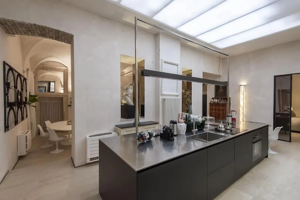 Navona Exclusive Luxury Apartment Rome Italy