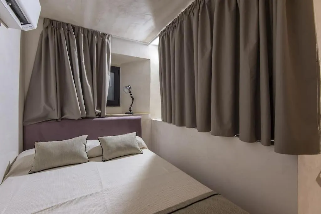 Navona Exclusive Luxury Apartment Rome Italy